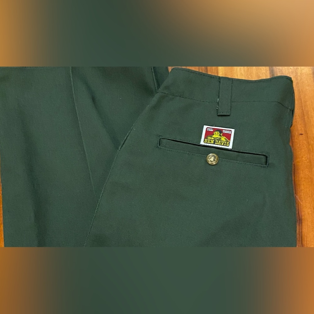 Ben Davis workwear pants in olive - New